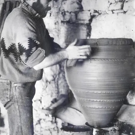 The Old Pottery Art Retreat فيلة